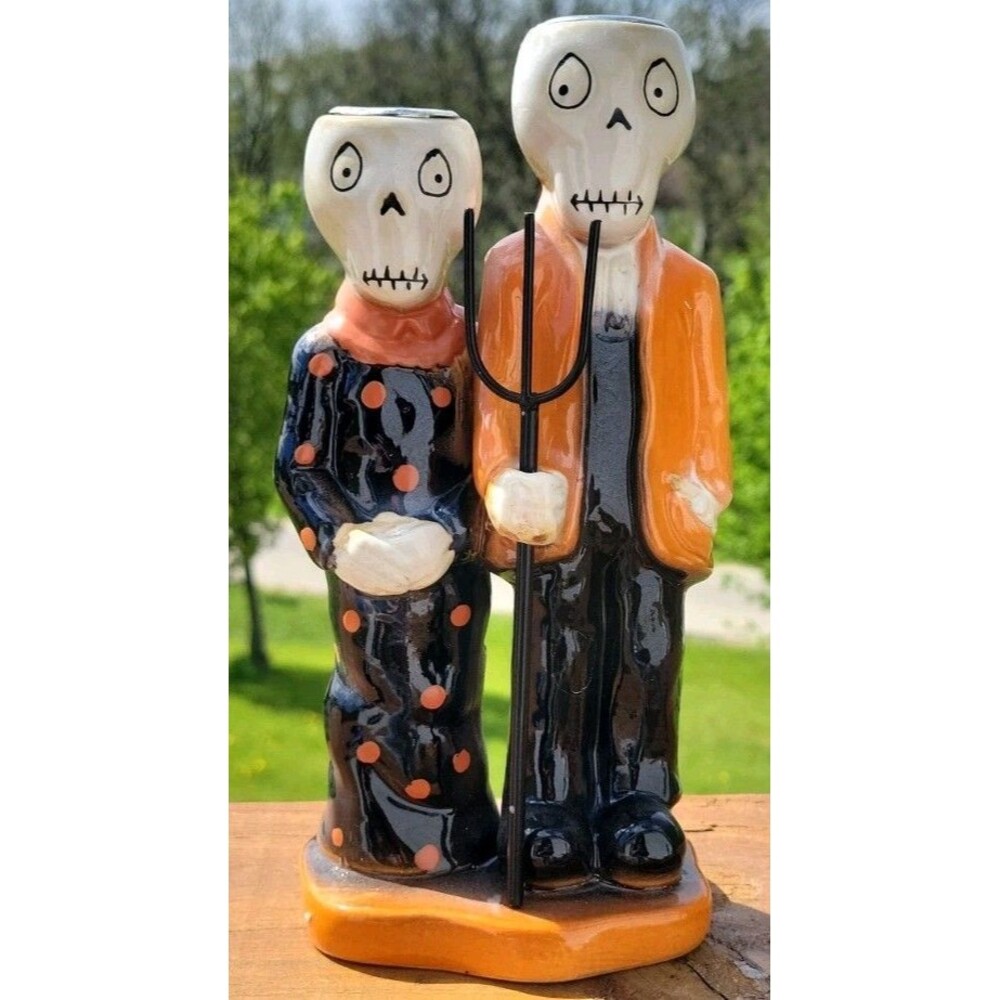 YANKEE CANDLE HALLOWEEN 2010 BONEY BUNCH GOTHIC FARMERS VOTIVE CANDLE HOLDER NWT